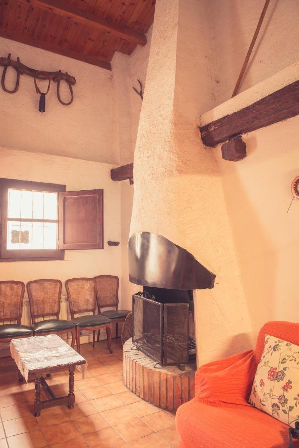 Complex Rural Can Caubet بيرغا المظهر الخارجي الصورة
